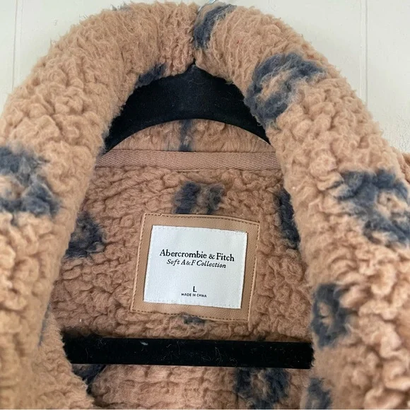 Abercrombie & Fitch Taupe Leopard Teddy Jacket - Picture 14 of 16